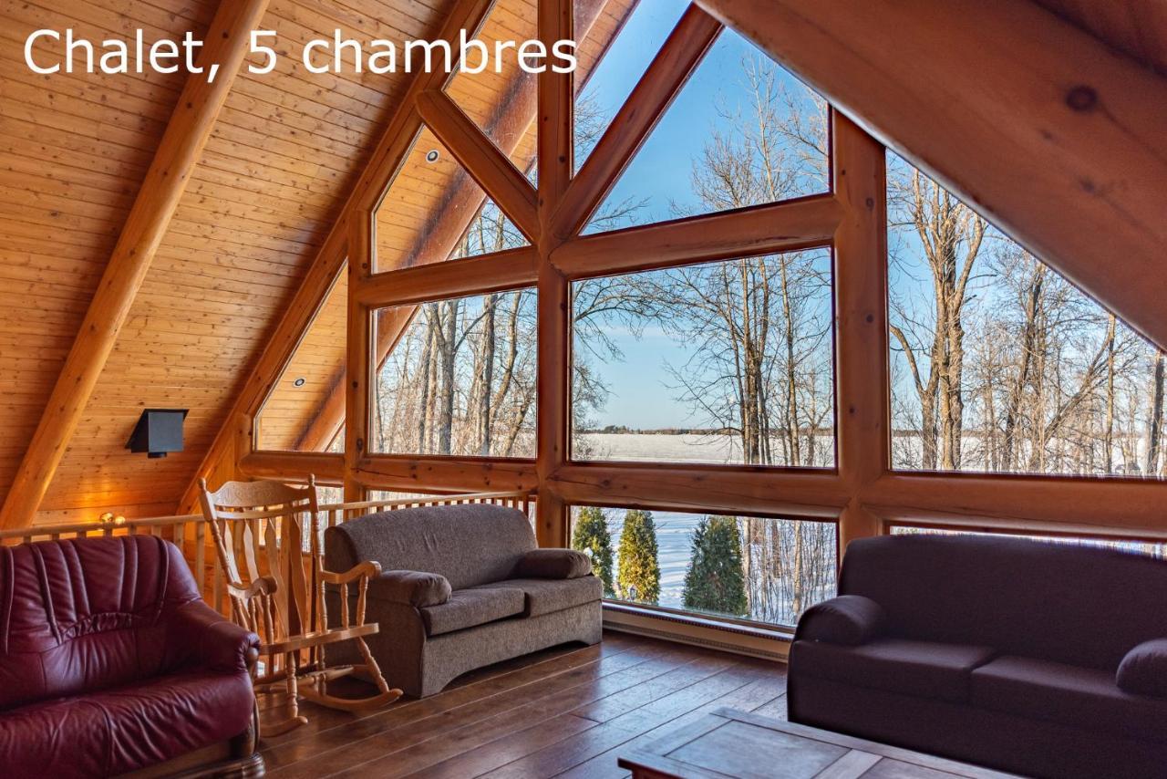 Chalets Et Spa Lac Saint-Jean Шамбор Екстериор снимка