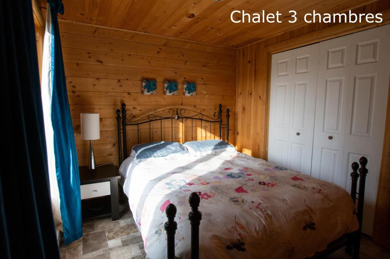 Chalets Et Spa Lac Saint-Jean Шамбор Екстериор снимка